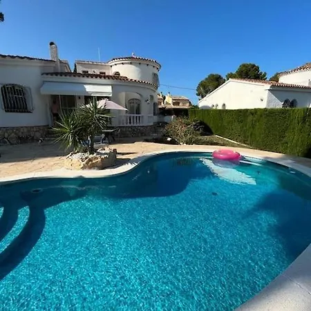 Seaside Serenity * Les Tres Cales