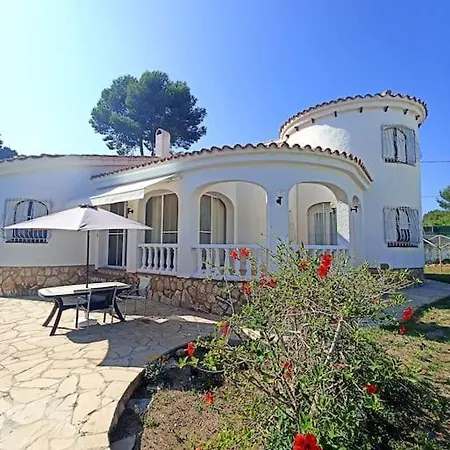 Seaside Serenity Villa *